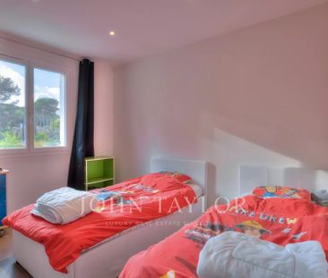 Maison à louer Mougins, Cote d'Azur, France7 500 EUR / Mois - Photo 1
