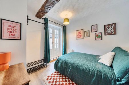 2 bedroom semi-detached house to rent - Photo 4