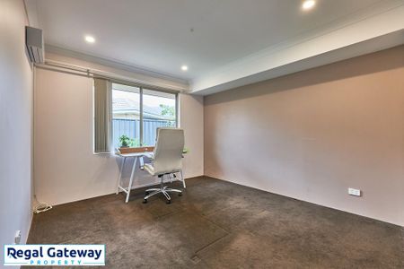 142 Mornington Crescent, WANDI WA 6167 - Photo 2