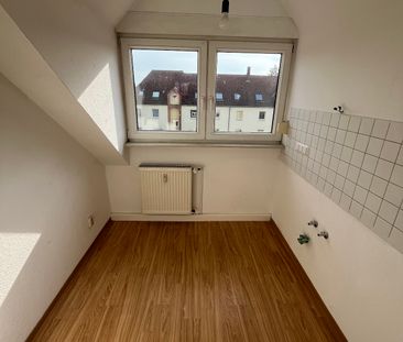 Klein aber Mein: gemütliche Dachgeschosswohnung sucht neue Mieter! - Photo 5