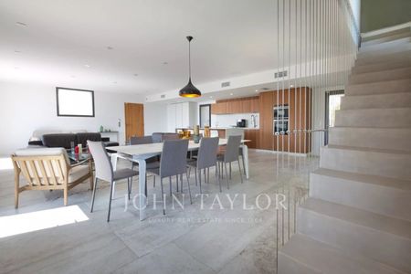 Tout savoir sur cette maison dans le quartier Sainte Anne, à Vence - Photo 5