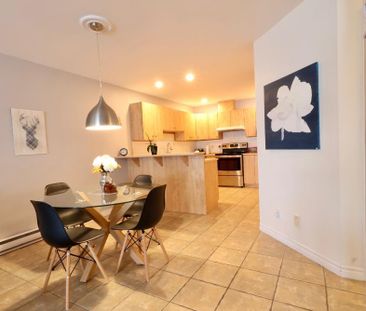 CONDO ENTIÈREMENT MEUBLÉ TOUT INCLUS SECTEUR TRANQUILLE BIEN SITUÉ - Photo 3