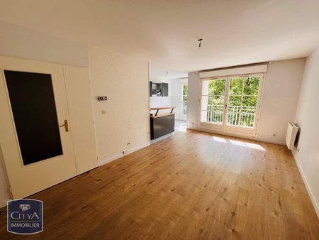 Location Appartement 3 pièces 66m² LILLE 59000 - Photo 3