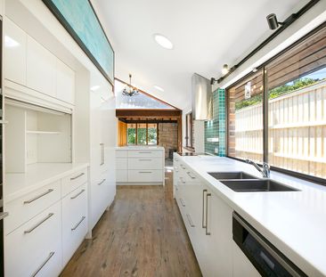 6 Bracken Close, Berowra NSW 2081 - House For Rent | Domain - Photo 5