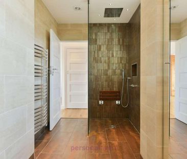 4 bedroom detached house to rent - Photo 4