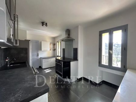 Location Appartement 3 pièces 77m² GRASSE 06520 - Photo 3