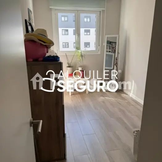 Piso en alquiler en Vicalvaro - Photo 1