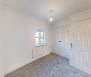 2 bedroom end of terrace house to rent - Photo 5