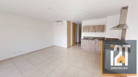 Appartement à louer - Nîmes 3 pièces de 62.47 m² - Photo 5