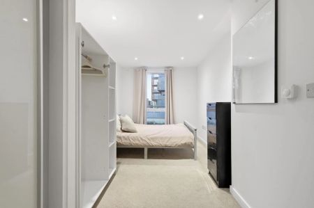 1 Bedroom Apartment - Photo 3