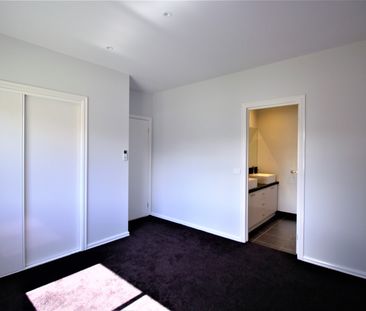 1/14 Manatunga Street, Clayton VIC 3168 - Townhouse For Rent | Domain - Photo 6
