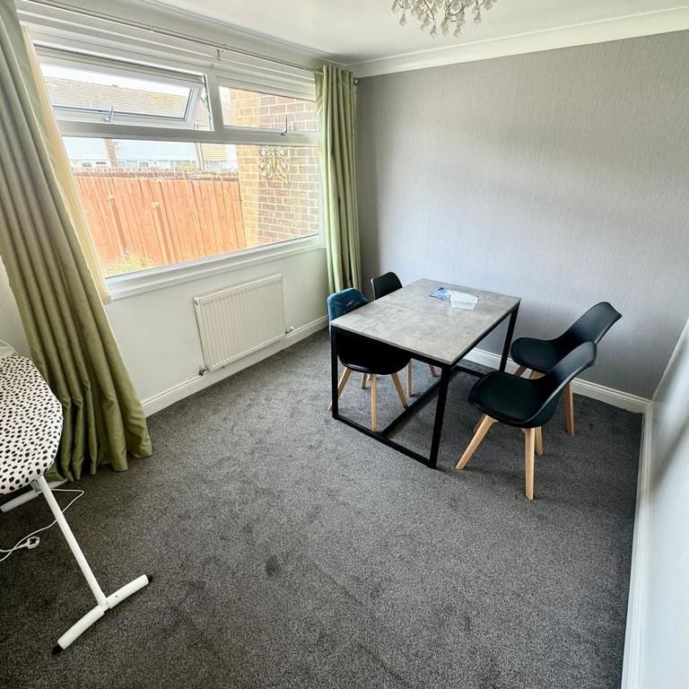 4 bedroom house share to rent - Photo 1