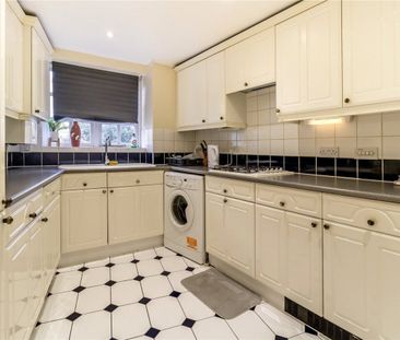Gilbert Close - Photo 2