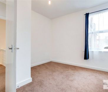 Roundwood Road, NW10, London - Photo 1