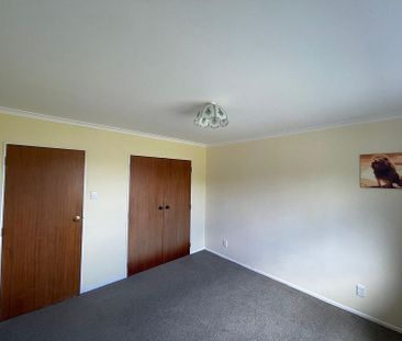 Convenintly-located house with central heating - Photo 3