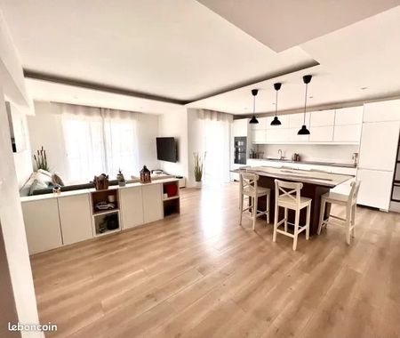 Location Appartement 4 pièces 100m² CAGNES SUR MER 06800 - Photo 3