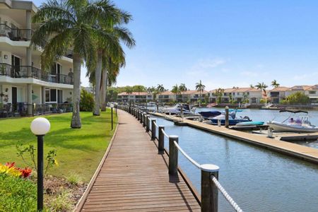 Luxury Waterfront Apartment for Rent - Photo 5