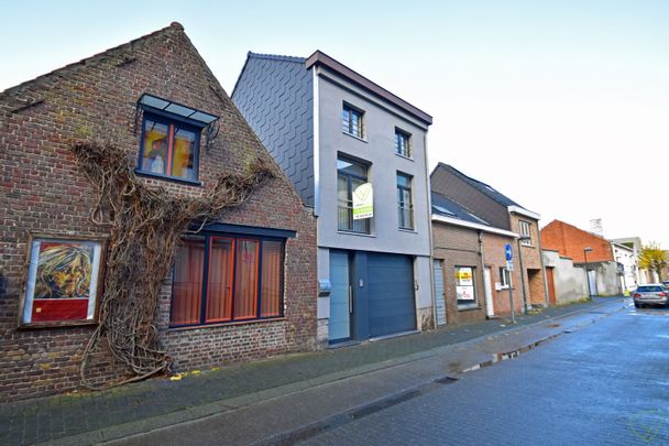 Gezellige bel-etage vlakbij het centrum van Eeklo - Foto 1