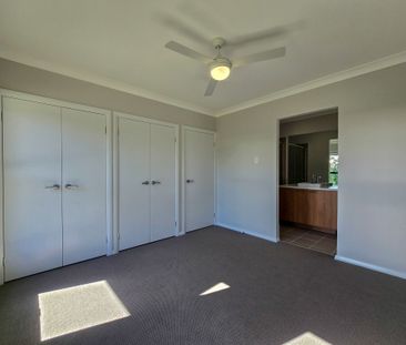 Brand New Family Home in the Prestigious Figtree Hill Estate - Photo 3