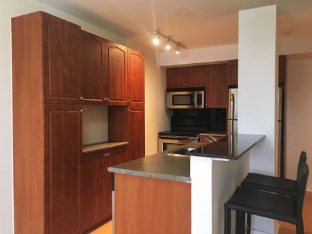 For Lease - 1040 The Queensway N/A Unit# 406, Toronto, Ontario - Photo 2