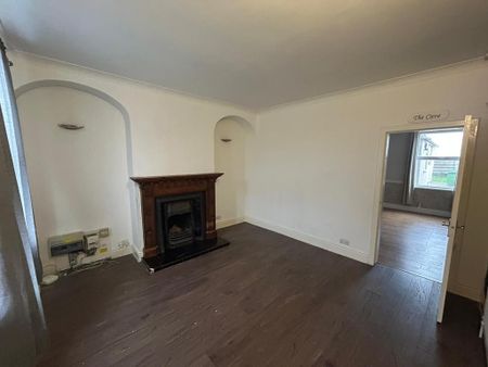 2 bedroom terraced house to rent - Photo 4