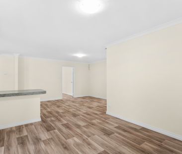 Freshly updated and ready to move in! - Photo 3
