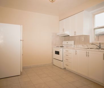 For Lease - 62 Branstone #2 Road Unit# 2, Toronto, Ontario - Photo 4