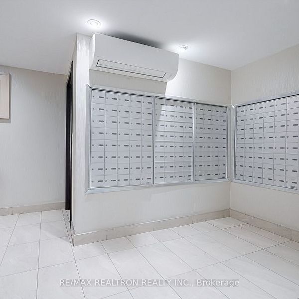 For Lease - 2 Glamorgan Avenue Unit# 602, Toronto, Ontario - Photo 1