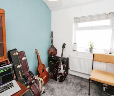 4 bedroom terraced house to rent - Photo 1
