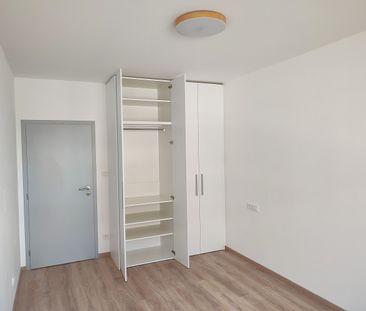 Pronájem bytu 2+kk 57 m² - Photo 1
