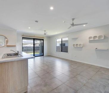 54 Conway Street, Mount Low. - Photo 6