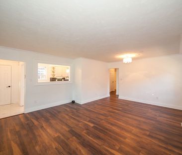 For Lease - 375 Neal Drive, Richmond Hill, Ontario - Photo 6