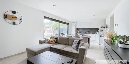 Appartement te huur in Andenne voor € 895 met 2 slaapkamers - Photo 2