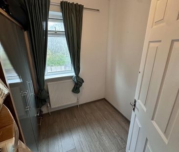 3 Bed Semi-Detached House, Galsworthy Road, S5 - Photo 4