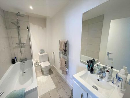 1 bedroom flat to rent - Photo 4