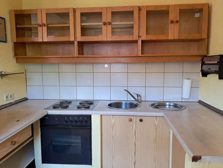 Dr.Schauerstr.6, Top 8: Zentral gelegene, einfache 2-Zimmerwohnung mit großem Balkon, 52,62m2, 3.Liftstock, Parkplatz - Photo 2