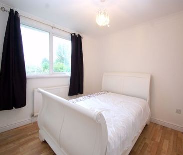 To rent in Albert Street, Windsor, SL4 - Photo 1