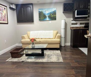 For Lease - 6057 Leeside Crescent Unit# Basement, Mississauga, Ontario - Photo 6