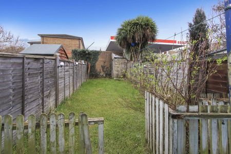 1 bedroom terraced house to rent - Photo 5