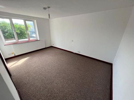 6 bedroom end of terrace house to rent - Photo 3