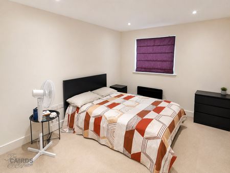 Capitol Square, 4-6 Church Streeet, Epsom, Surrey, KT17 4NP - Photo 2