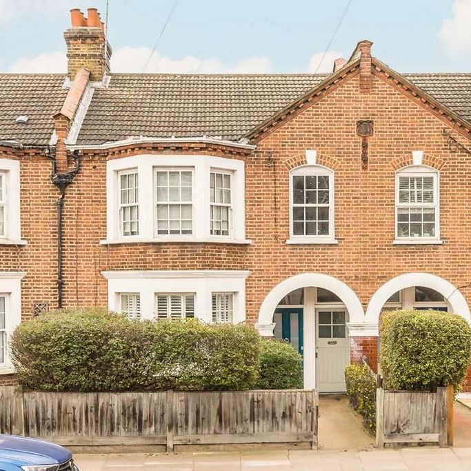 2 bedroom maisonette to rent - Photo 1