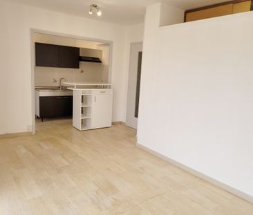 Location Appartement 2 pièces 40m² AVIGNON 84000 - Photo 2