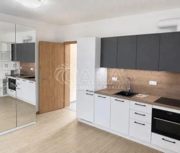 Pronájem novostavby 1+kk s lodžií, Praha 5, Hlubočepy, nám.0lgy Sch... - Photo 6