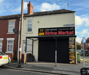 Oakenshaw Street Room 2 - Photo 1