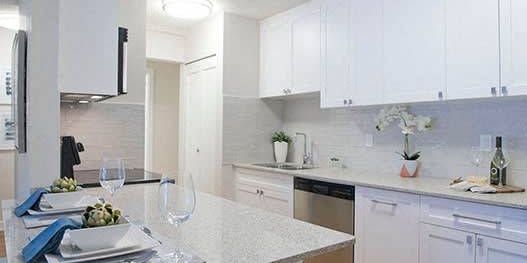 So stylish!!! - Quartz Countertops in luxury renovated suites, - Photo 3