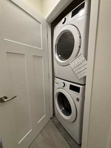 Charming 2-Bedroom Home in Airdrie – Convenient &amp; Cozy! - Photo 2