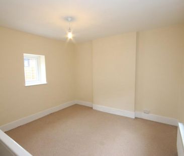 3 bedroom detached house to rent - Photo 4