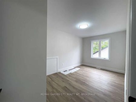 13 VALLEY Road #2-UPPER LEVEL - Photo 4