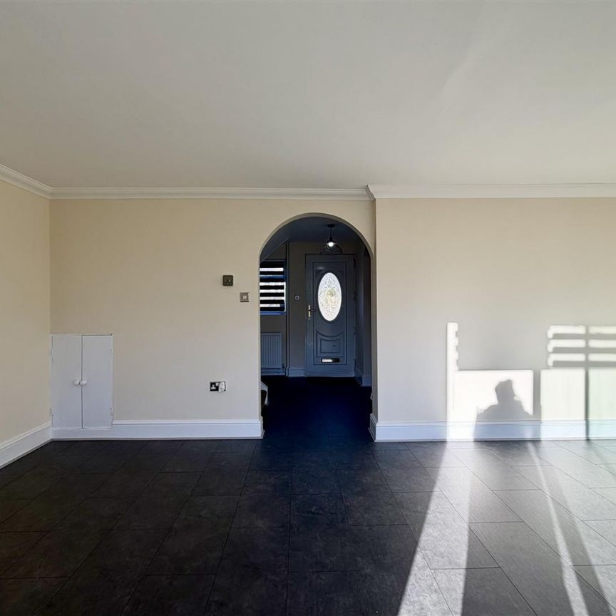 2 Bedroom House To Let - Photo 1